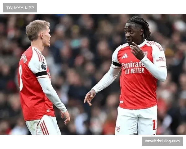 埃泽6场仅踢23分钟,枪手7000万先生坐冷板凳